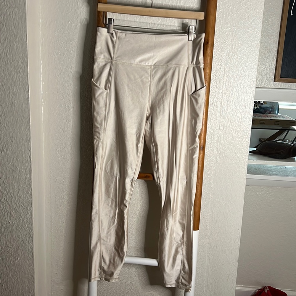 Fabletics L Pure Luxe shiny leggings